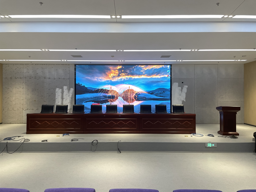 福州某学校报告厅高清显示